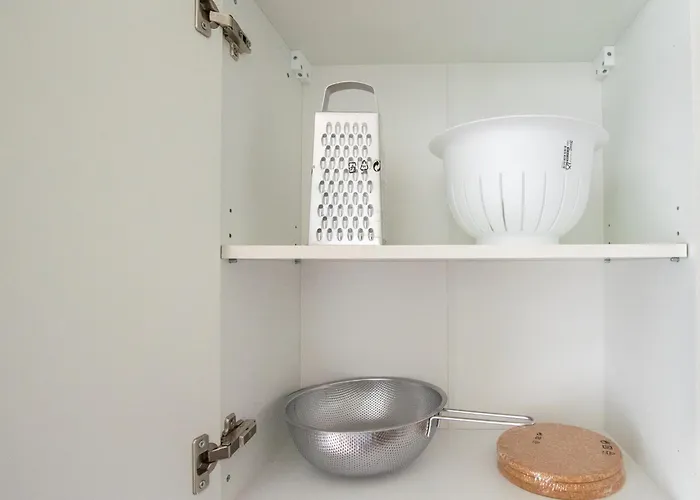 Tolstov - 2 - 25 Min To Messe Dus Krefeld