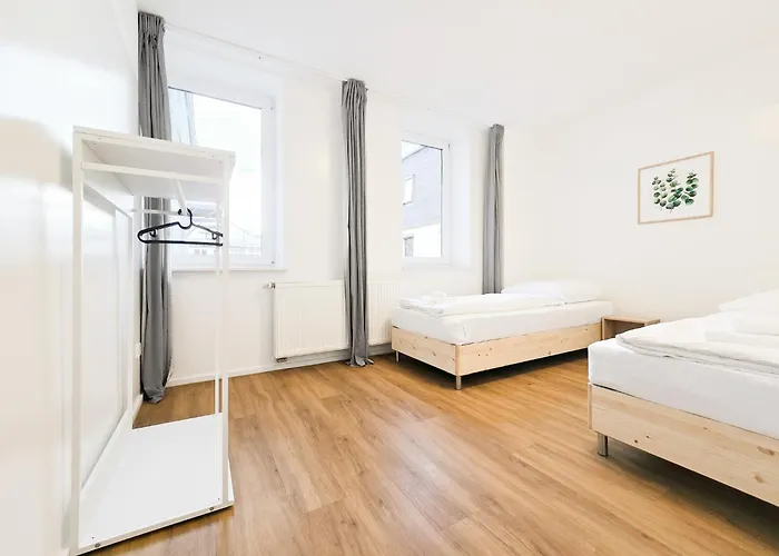 Tolstov - 2 - 25 Min To Messe Dus *